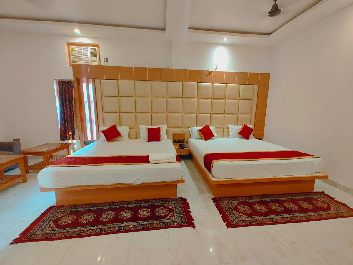 Avadh Sunshine Palace Hotel And Resort Ayodhya Εξωτερικό φωτογραφία