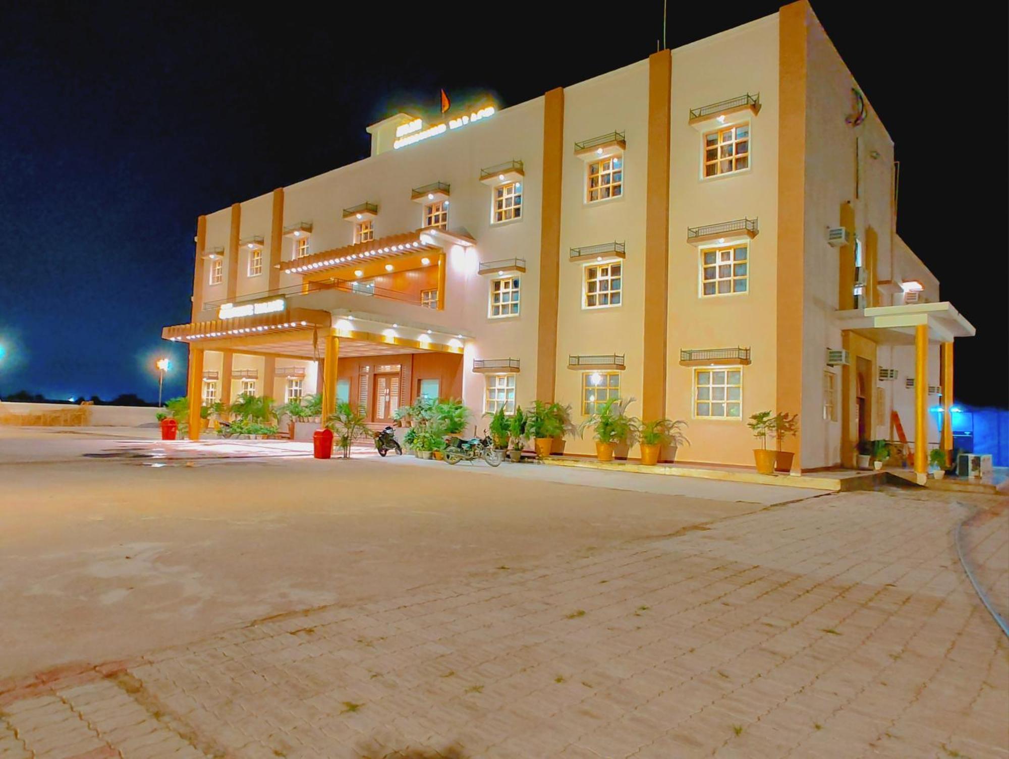 Avadh Sunshine Palace Hotel And Resort Ayodhya Εξωτερικό φωτογραφία