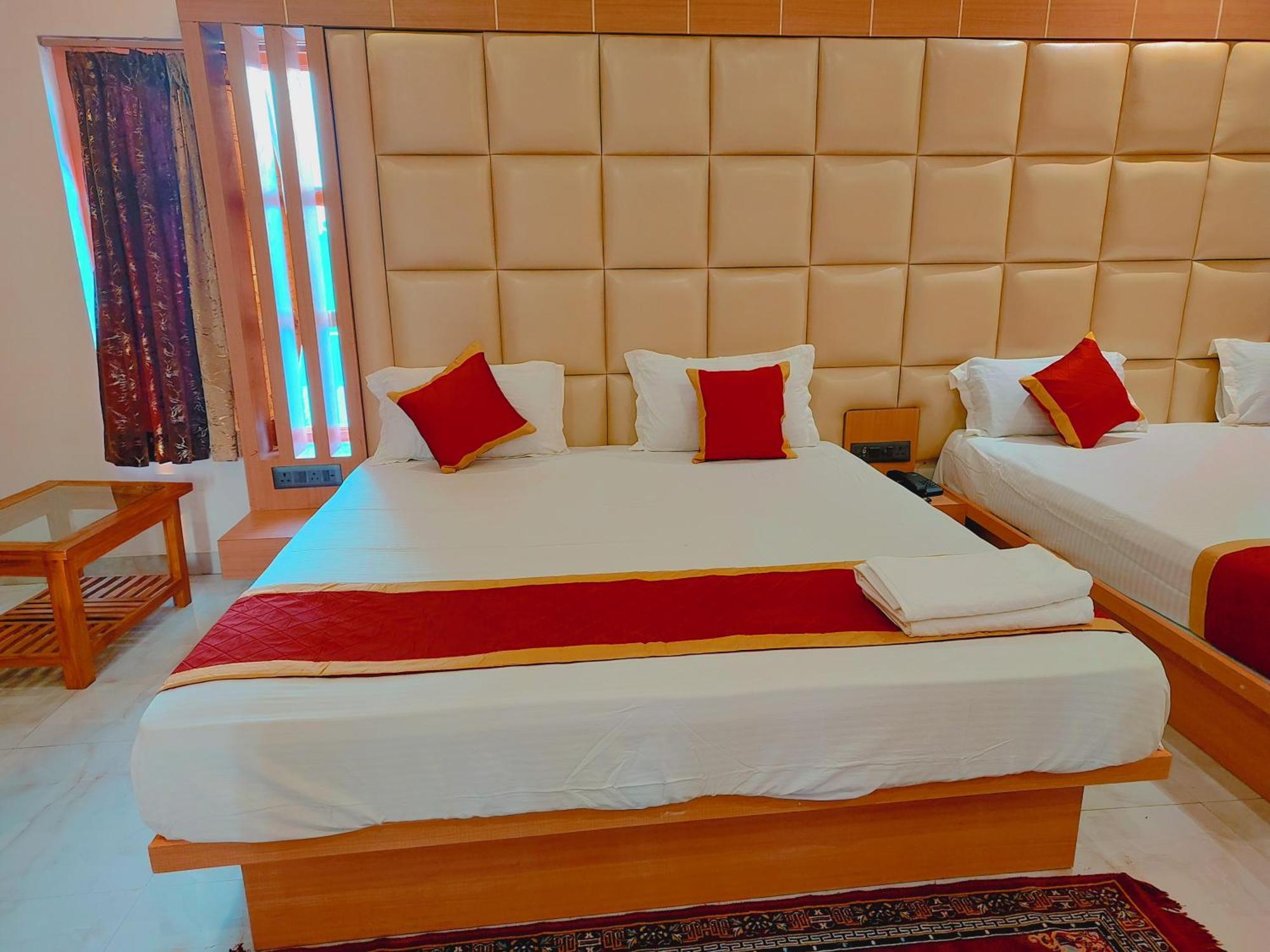 Avadh Sunshine Palace Hotel And Resort Ayodhya Εξωτερικό φωτογραφία
