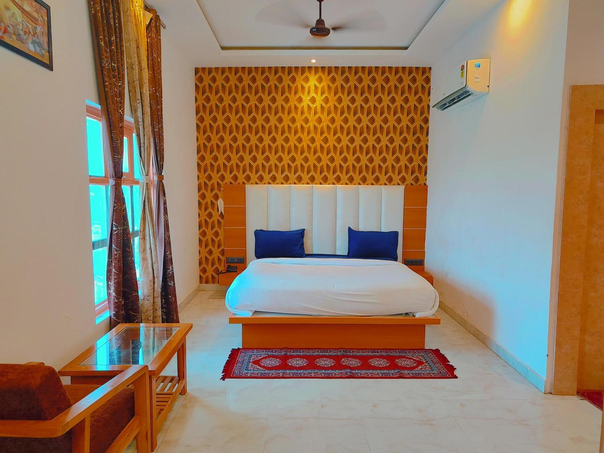Avadh Sunshine Palace Hotel And Resort Ayodhya Εξωτερικό φωτογραφία