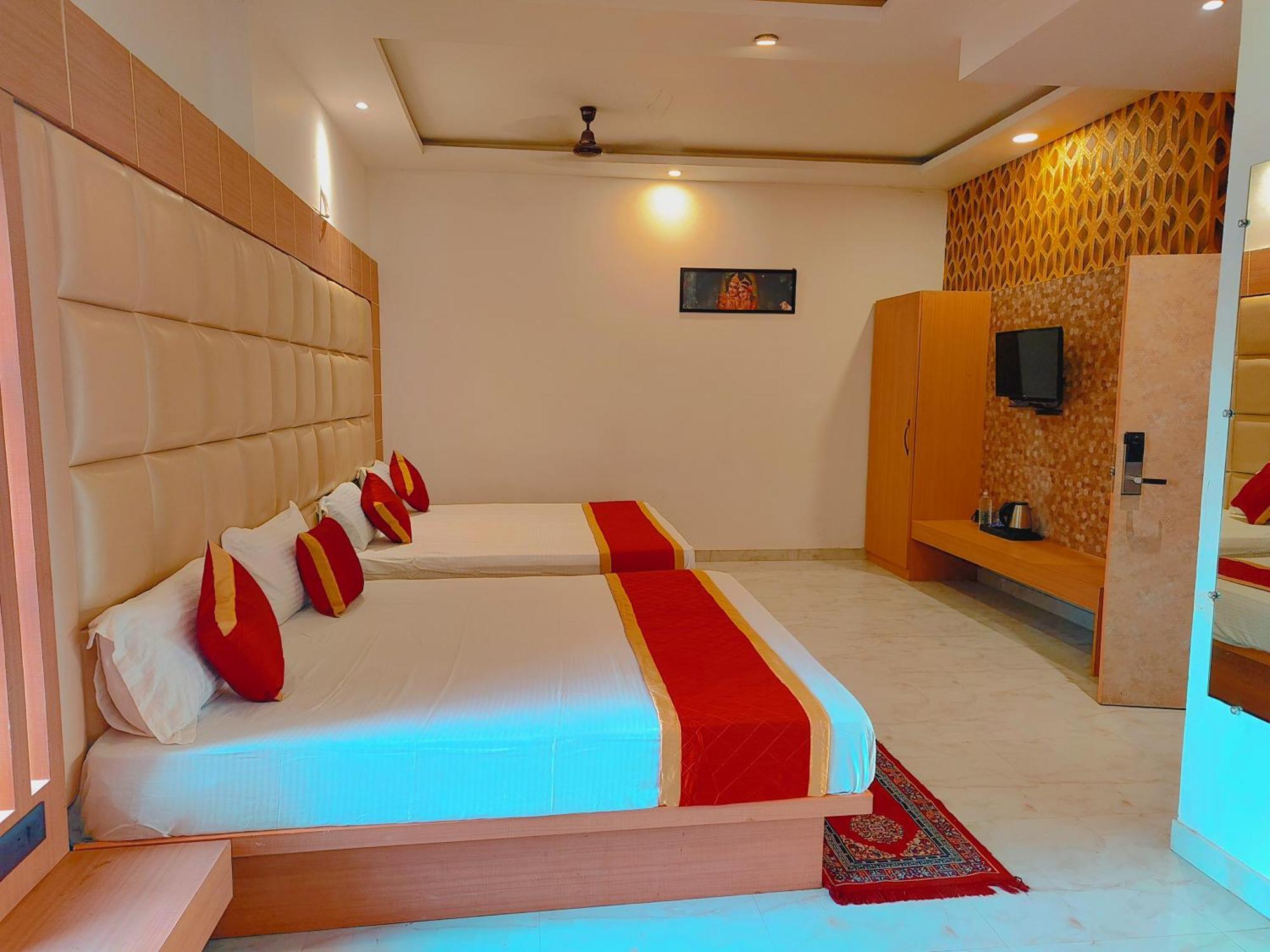 Avadh Sunshine Palace Hotel And Resort Ayodhya Εξωτερικό φωτογραφία