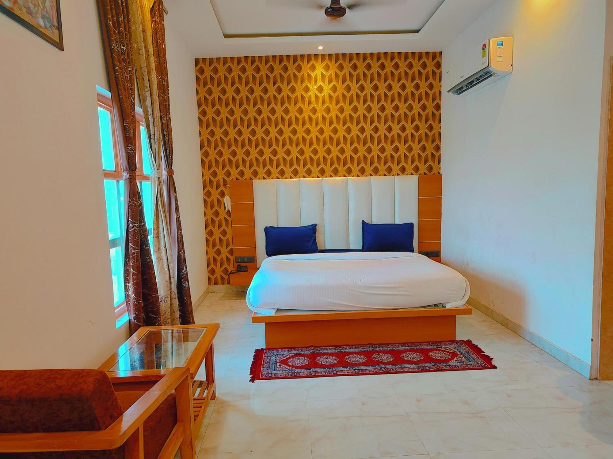 Avadh Sunshine Palace Hotel And Resort Ayodhya Εξωτερικό φωτογραφία