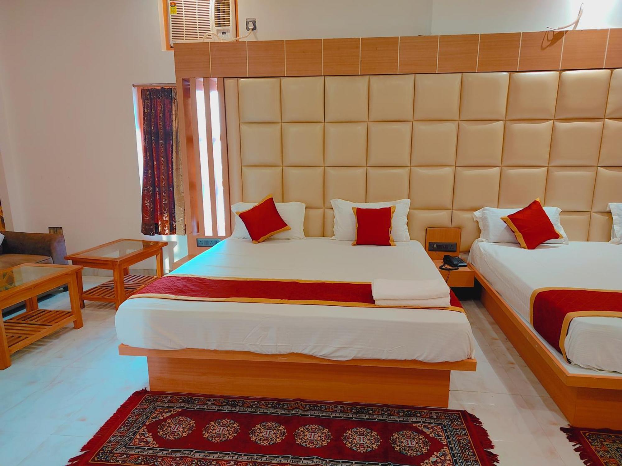 Avadh Sunshine Palace Hotel And Resort Ayodhya Εξωτερικό φωτογραφία