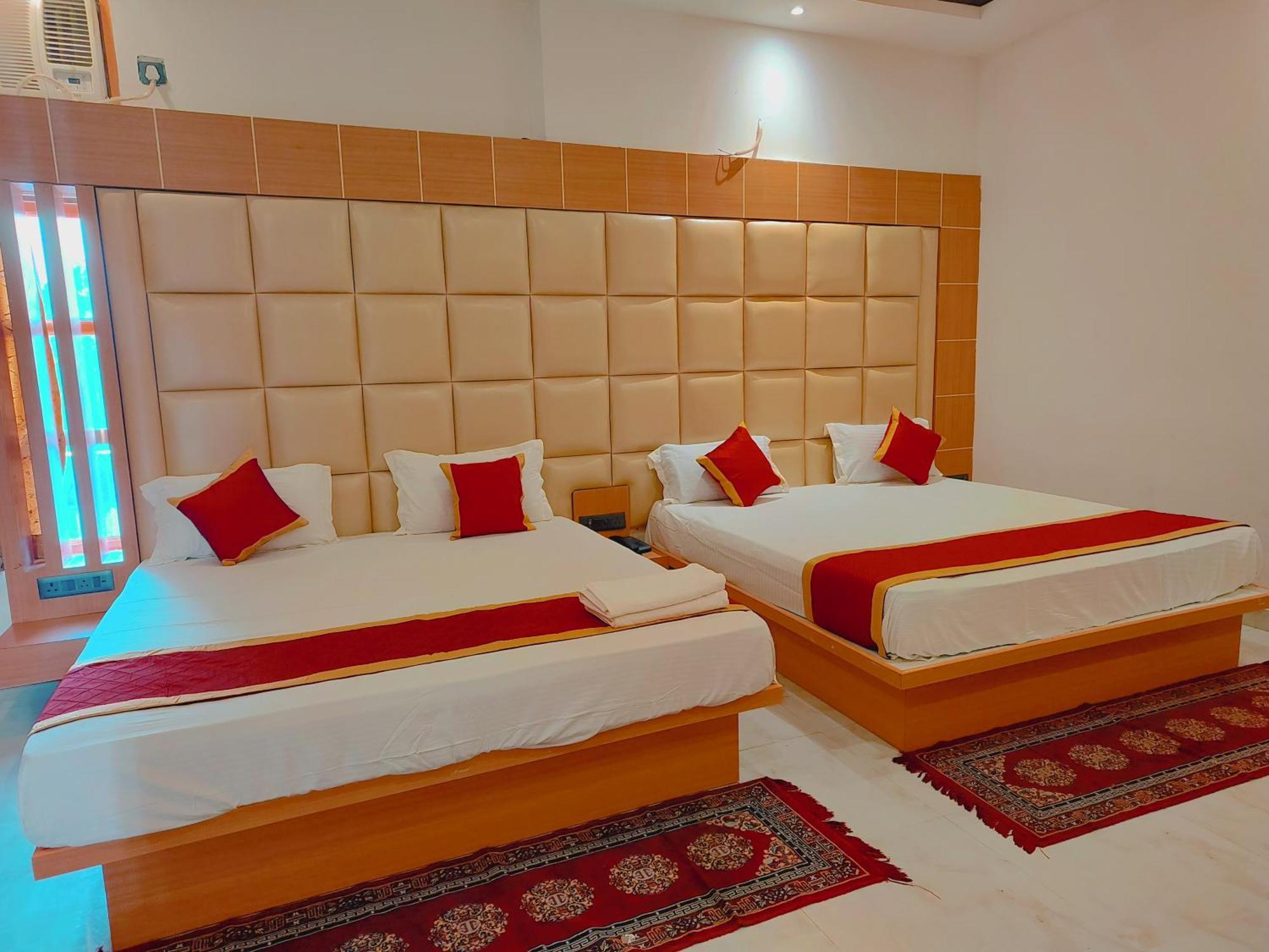 Avadh Sunshine Palace Hotel And Resort Ayodhya Εξωτερικό φωτογραφία